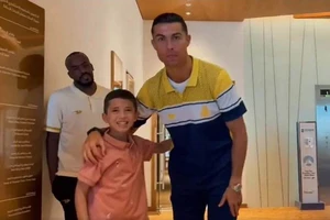 Clip giấc mơ được gặp Ronaldo của bé Nabil Saeed thành hiện thực
