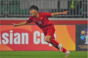 Xem clip U-20 Việt Nam đánh bại U-20 Qatar 2-1 để nhất bảng B