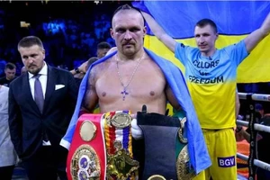 Trận Usyk - Fury hủy vì tay đấm Anh đòi “ăn dày” quá