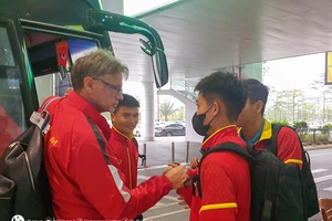 HLV Troussier nói về bài học lớn và sự trả giá tại Doha Cup