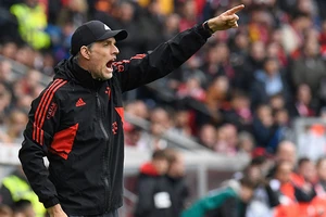 Tuchel quay lại Anh