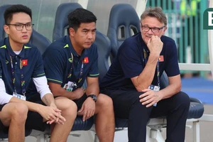 Indonesia khắc tinh của HLV Troussier