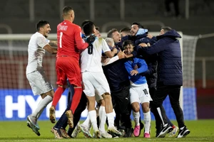 World Cup U-20: Nhật Bản thấp thỏm chờ vé vớt