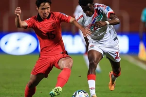 Châu Á rơi rụng một nửa ở World Cup, Nhật Bản đau đớn rời Argentina