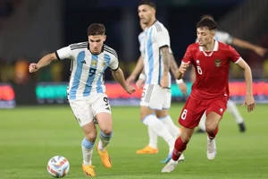 Lần này Shin Tae-yong không thể thắng nhà vô địch thế giới