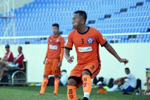 Vụ Phạm Thanh Tiệp: Cảnh báo cách làm bóng đá của các CLB Việt Nam