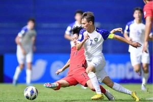 Đánh bại Uzbekistan, Hàn Quốc gặp Nhật Bản ở chung kết