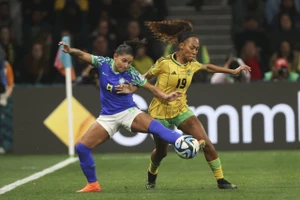 Sốc: Brazil, Ý chia tay World Cup như Việt Nam và Philippines