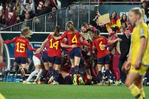 Tây Ban Nha vào chung kết World Cup