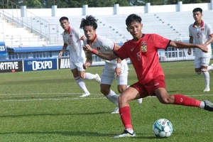 Thắng Lào 4-1, U-23 Việt Nam đá một trận đã nhất bảng C