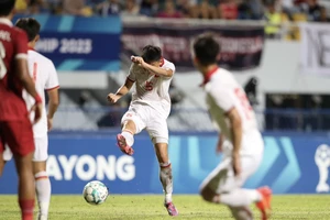 Hy vọng U-23 Việt Nam đá bằng 'quả tim nóng, cái đầu lạnh'