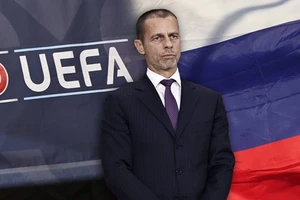 Chủ tịch UEFA đến Nga và phản ứng của Ba Lan, Ukraine