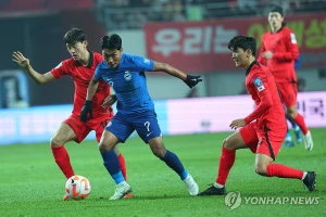 Cảm động tuyển thủ Singapore gốc Hàn mơ đá sân Seoul World Cup