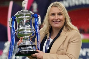 Emma Hayes rời Chelsea làm HLV trưởng tuyển Mỹ