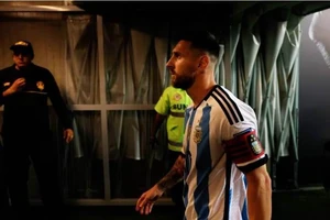 Chùm ảnh cảnh náo loạn "đại chiến Nam Mỹ" giữa tuyển Brazil và Argentina