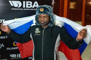 Ngưỡng mộ Tổng thống Putin, võ sĩ người Mỹ nhập tịch Nga