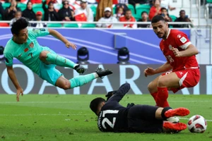 Tuyển Trung Quốc và Lebanon ‘dìm nhau chết chìm’ ở Asian Cup