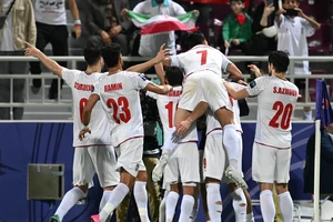 Tuyển Iran “bỏ lại” Nhật Bản, Qatar đánh bại Uzbekistan?