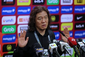 CĐV Malaysia đòi sa thải thầy Kim, rồi ai giỏi hơn?