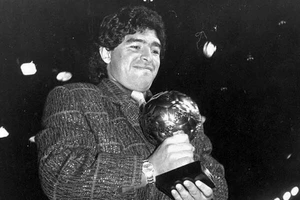 Lại đấu giá báu vật của Maradona 