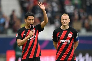 Khi huyền thoại Nhật Bản Hasebe ước làm HLV ở châu Âu