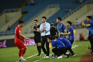 Thầy Kim mang "dao mổ trâu giết gà"