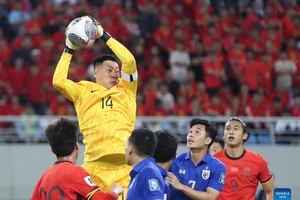 'Lật mặt trò quái' của tuyển Thái Lan và 'gậy ông đập lưng ông'