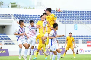 Hà Nội và PVF vào bán kết 