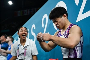 Mang HCV về Philippines, VĐV Carlos Yulo nhận bao nhiêu tiền thưởng?