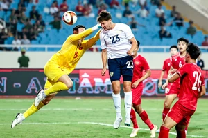 Tuyển Việt Nam thua thì đã thua, nhưng lỗi cá nhân nhiều quá