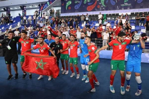 Sốc: “Anh cả châu Á” Iran bị Morocco loại ở vòng 1/8 World Cup