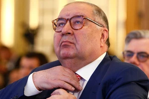 Trớ trêu tỉ phú Nga Alisher Usmanov tái đắc cử Chủ tịch LĐ đấu kiếm Quốc tế