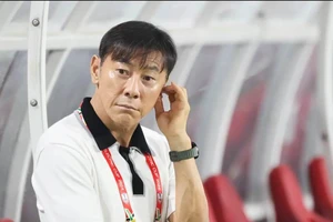 Bị loại sớm, HLV Shin Tae- yong xem Bahrain đá và... ác mộng ập đến