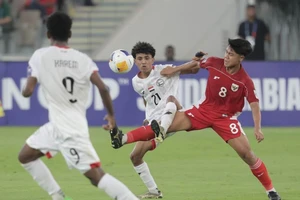 Đội U-17 Indonesia vượt cả Nhật và ngồi “mâm đầu”