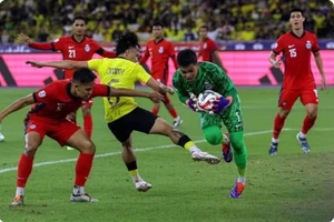 Chủ nhà ASEAN All Stars-MU đưa cầu thủ...vô danh đá, dồn lực trận tiếp Việt Nam