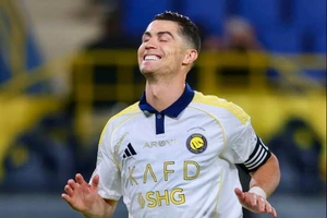 Ronaldo và dòng trạng thái “This chapter is over”: Khi tiền bạc không là vấn đề