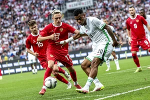 Đội tuyển Nga hòa Nigeria trong không khí như hồi World Cup 2018