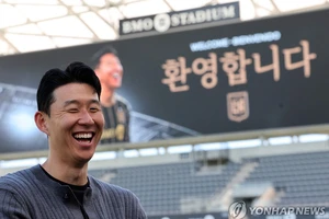 Chùm ảnh ngôi sao Son Heung-min về "nhà mới" Los Angeles FC 