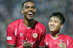 TX. Nam Định thua Siêu cúp ngay tại Thiên Trường