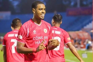 CA. Hà Nội thắng Becamex TP.HCM với kịch bản giống trận gặp Pathum ở hiệp 1