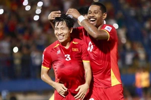 Tuyển Việt Nam thắng Nepal nhưng vẫn nhì bảng