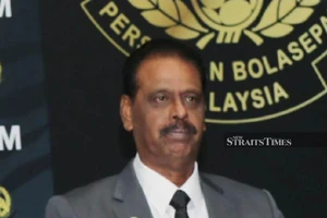 Fan hỏi lãnh đạo FAM: “Trộm vào nhà tôi, tôi không được báo cảnh sát sao!?”