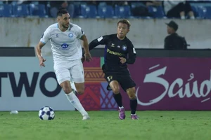 Trọng tài khiến TX. Nam Định thua đau Gamba Osaka