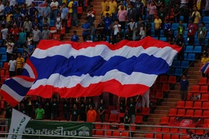 Cựu HLV Timur Kapadze ngồi ghế nóng Indonesia, fans Thái Lan lo sợ...