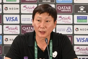 HLV Kim Sang-sik tiết lộ cách thắng Saudi Arabia 