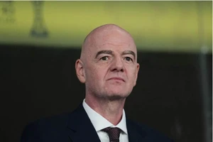 Tài liệu thuế của Mỹ đã “chiếu tướng” Chủ tịch FIFA