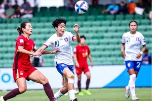 Không bất ngờ, đội đánh bại tuyển Việt Nam chỉ làm khó nhà vô địch