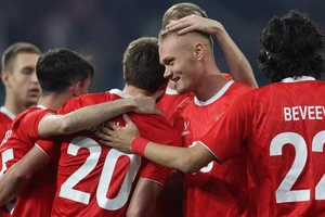 Tuyển Nga làm “quân xanh” cho đội lần đầu dự World Cup