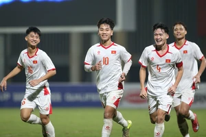 U-17 Việt Nam dội 2 trận “mưa gôn” nhưng vẫn chưa chắc suất vào bán kết