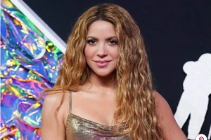 Nữ ca sĩ bốc lửa Shakira “nhá hàng” bài hát World Cup 2026 đã bị ăn “gạch đá” từ châu Phi